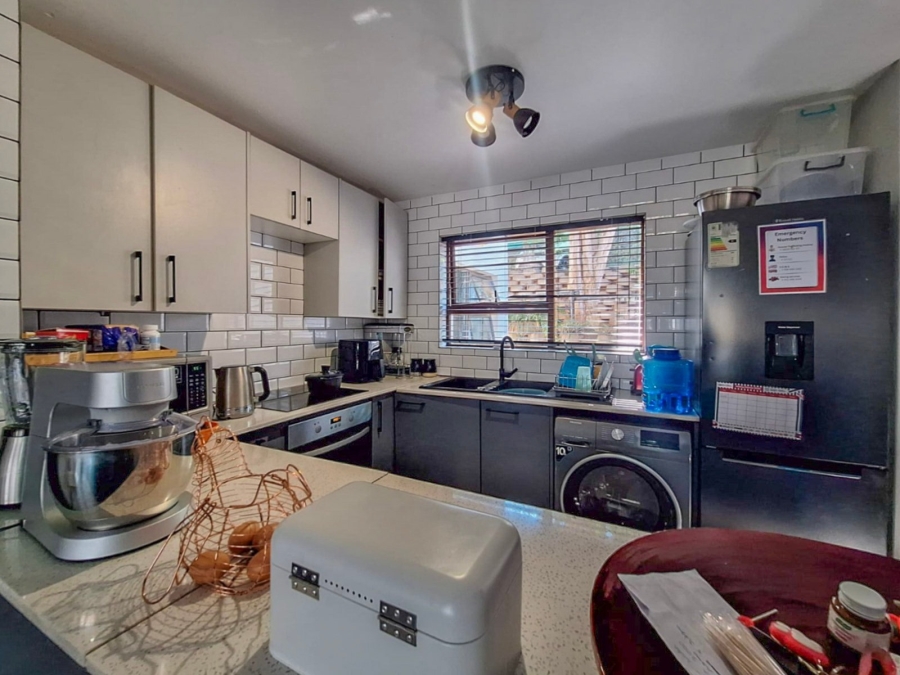 2 Bedroom Property for Sale in Kosmos North West